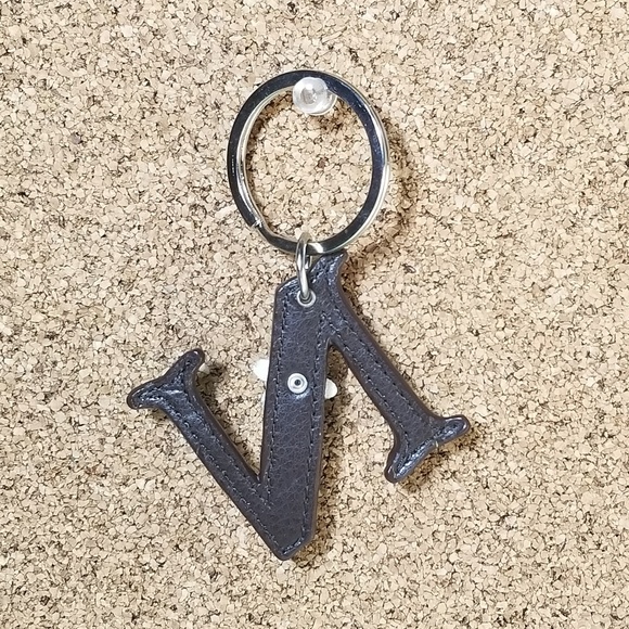 ✌ 5/$10 | BOUTIQUE | Keyring | 1917 - Picture 2 of 2